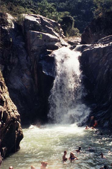 WaterfallnearPuertaVallerta